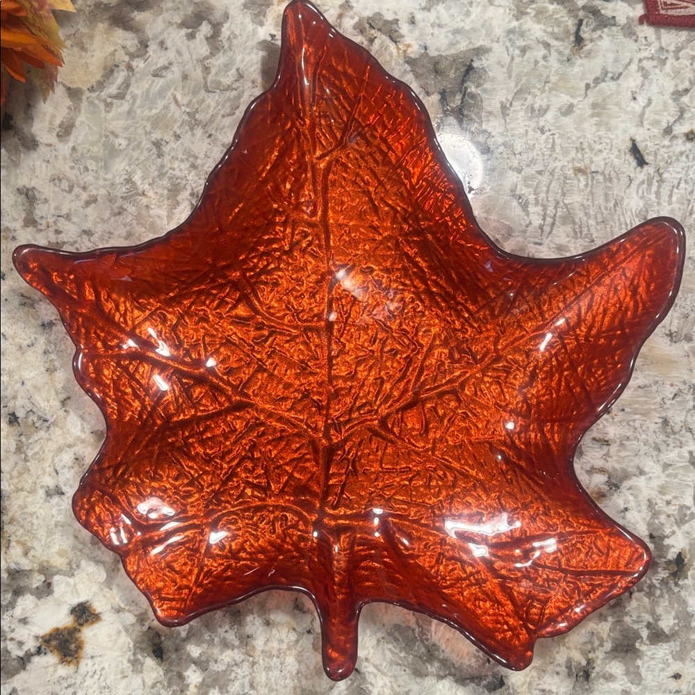 3 Akcam Turkish Glass Nesting Maple Leaf Bowls/Plates - Picture 3 of 8